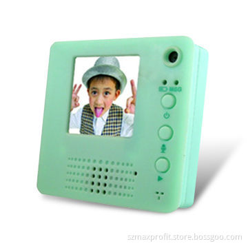 1.44-inch LCD Screen Digital Photo Frame with 128 x 128 Pixels at 30fps Movie Clips